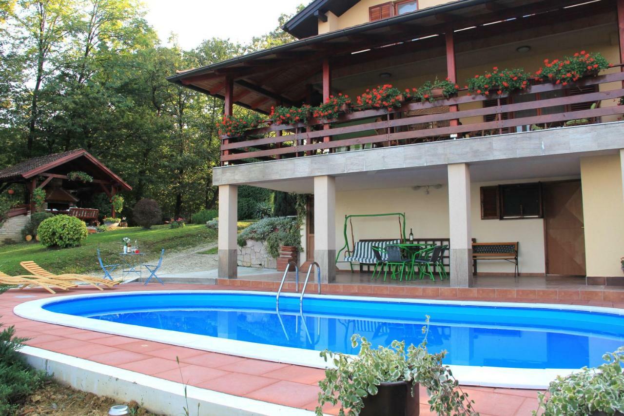 Holiday Home Nina Petrinja Exterior foto